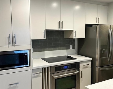 3110 Red River St - Photo Thumbnail 5