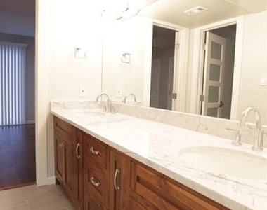 3110 Red River St - Photo Thumbnail 16