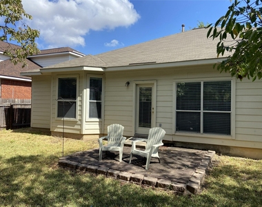 2313 Lou John St - Photo Thumbnail 20