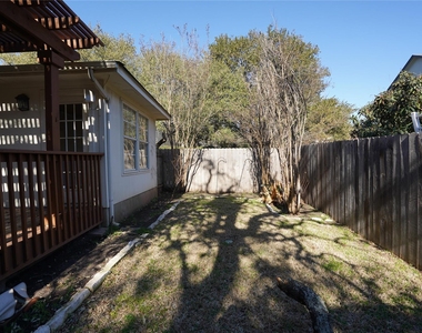 5702 Fitchwood Ln - Photo Thumbnail 14