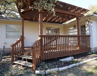 5702 Fitchwood Ln - Photo Thumbnail 15