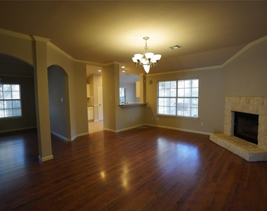 5702 Fitchwood Ln - Photo Thumbnail 2