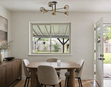 304 Skyloop Dr - Photo Thumbnail 1