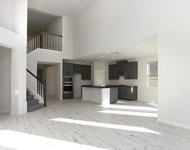 13322 Ares Way - Photo Thumbnail 6