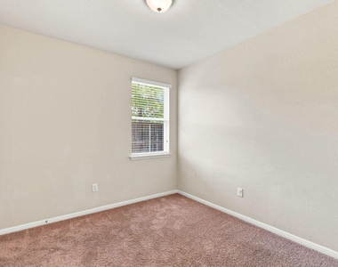 13700 Sage Grouse Dr - Photo Thumbnail 8