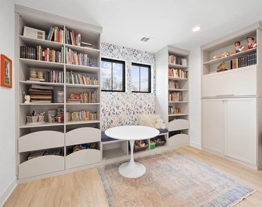 5317 Mccandless St - Photo Thumbnail 28