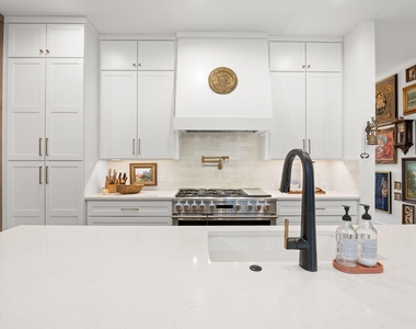 5317 Mccandless St - Photo Thumbnail 11