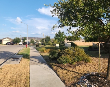 2023 Birkby Ct - Photo Thumbnail 2