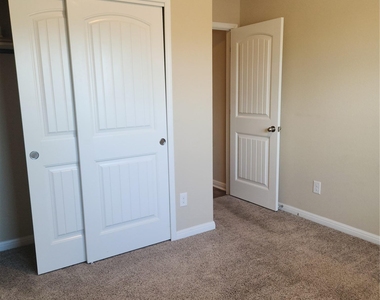 2023 Birkby Ct - Photo Thumbnail 8
