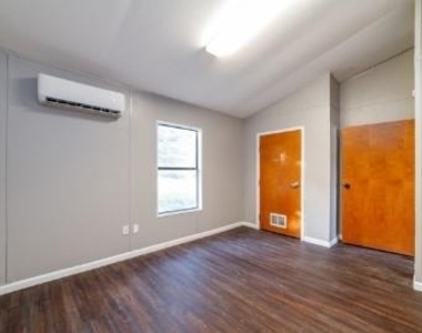 1710 County Road 4330 - Photo Thumbnail 3