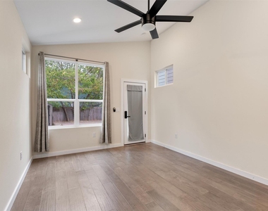 7610 Bethune Ave - Photo Thumbnail 23