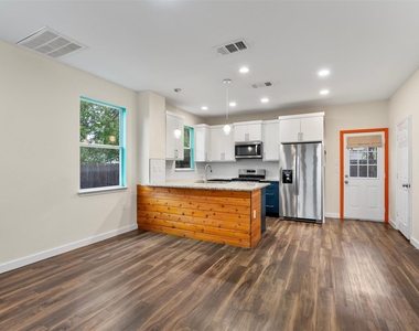 7610 Bethune Ave - Photo Thumbnail 7