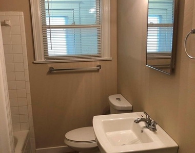 1511 Redd St - Photo Thumbnail 8