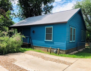 1511 Redd St - Photo Thumbnail 2