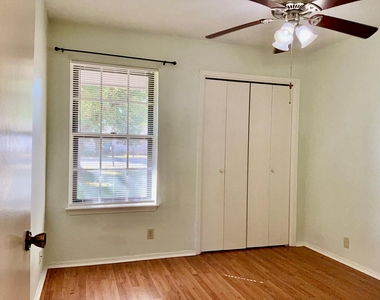 408 E Central Dr - Photo Thumbnail 14