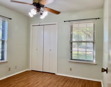 408 E Central Dr - Photo Thumbnail 18