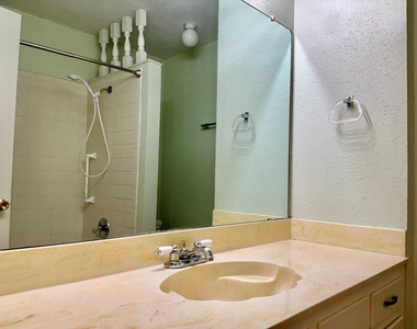 408 E Central Dr - Photo Thumbnail 16