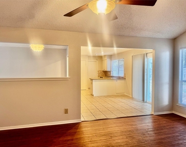 12001 Ladrido Ln - Photo Thumbnail 2