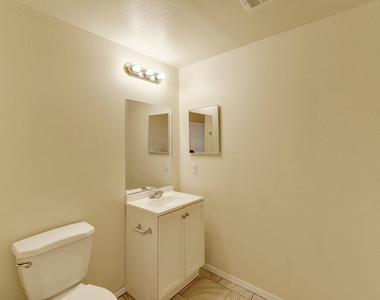 420 N Pleasant Valley Rd - Photo Thumbnail 25