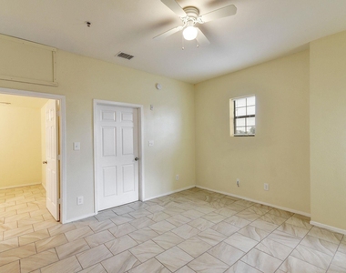 420 N Pleasant Valley Rd - Photo Thumbnail 21