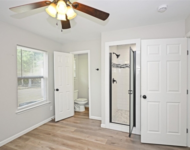 438 Forshage Blvd Blvd - Photo Thumbnail 9