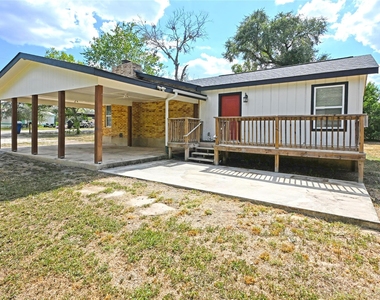 438 Forshage Blvd Blvd - Photo Thumbnail 1