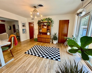 1411 Ridgemont Dr - Photo Thumbnail 1