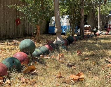 1411 Ridgemont Dr - Photo Thumbnail 22