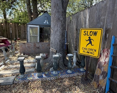 1411 Ridgemont Dr - Photo Thumbnail 24