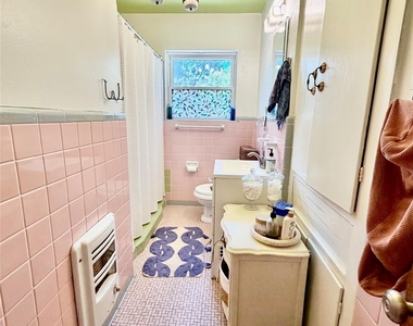 1411 Ridgemont Dr - Photo Thumbnail 11