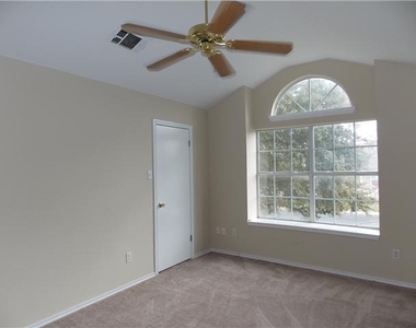 6726 Windrift Way - Photo Thumbnail 5