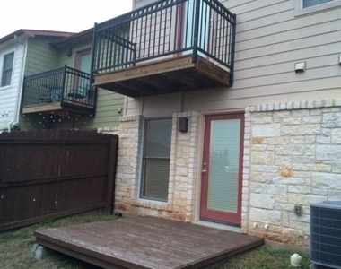 6900 E Riverside Dr - Photo Thumbnail 14