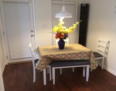 6900 E Riverside Dr - Photo Thumbnail 3