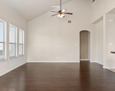 2454 Santa Barbara Loop - Photo Thumbnail 16