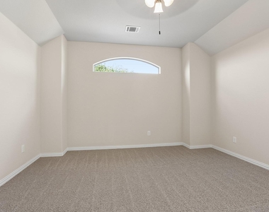 2454 Santa Barbara Loop - Photo Thumbnail 11