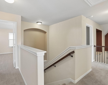 2454 Santa Barbara Loop - Photo Thumbnail 7