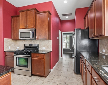 2454 Santa Barbara Loop - Photo Thumbnail 2