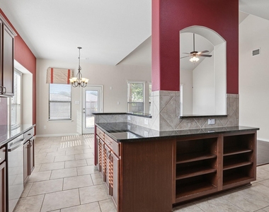 2454 Santa Barbara Loop - Photo Thumbnail 4