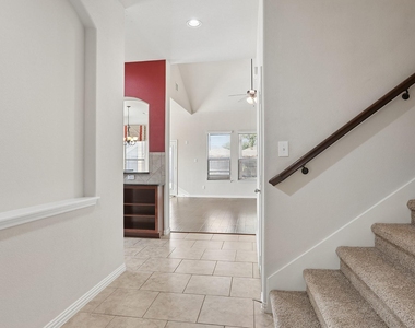 2454 Santa Barbara Loop - Photo Thumbnail 5