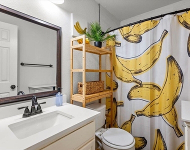 1125 Vincent Pl - Photo Thumbnail 14