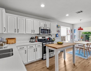 1125 Vincent Pl - Photo Thumbnail 23