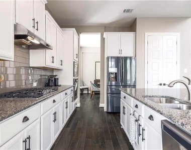 1408 Saddlespur Ln - Photo Thumbnail 4