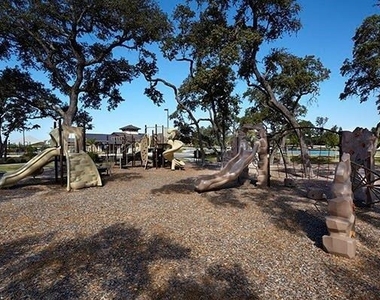 1408 Saddlespur Ln - Photo Thumbnail 27