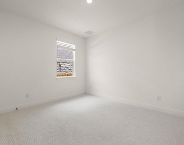 328 Terrene Trl - Photo Thumbnail 21
