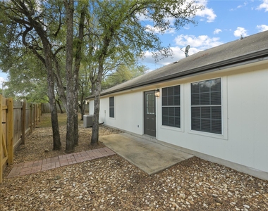 3407 Blumie St - Photo Thumbnail 15