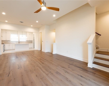 4517 Unity Cir - Photo Thumbnail 7