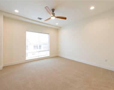 4517 Unity Cir - Photo Thumbnail 9