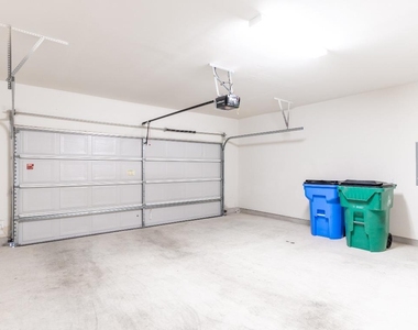 6802 Pleasanton Pkwy - Photo Thumbnail 14