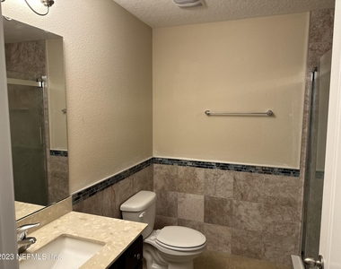 4135 Halifax Lane - Photo Thumbnail 12
