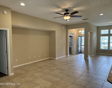 4135 Halifax Lane - Photo Thumbnail 5